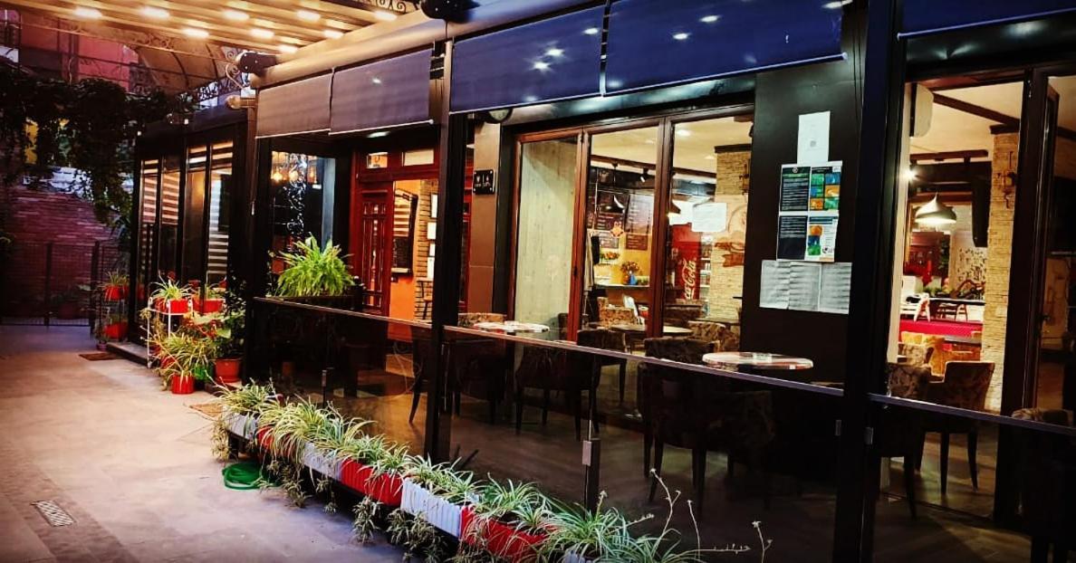 Hotel Livia Tiran Dış mekan fotoğraf